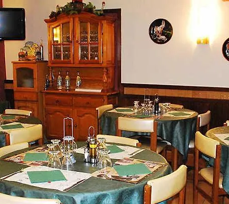 Pensión La Barretina 2*