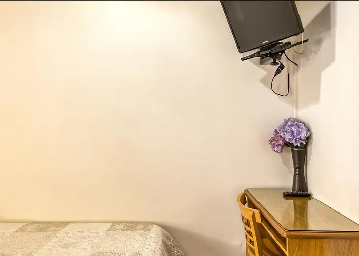 La Barretina Πανσιόν 2*