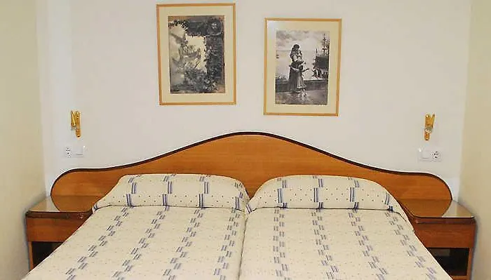 La Barretina Φιγκέρες